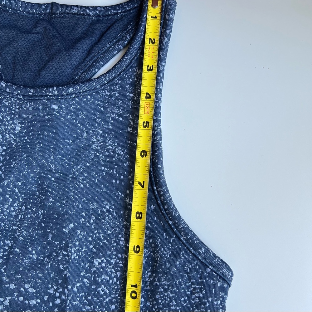 Lululemon Ebb Speckled Cropped Racerback Tank/Sports Bra - Picture 4 of 8